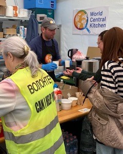 Rep. Swalwell serving food at Jose Andres' World Kitchen